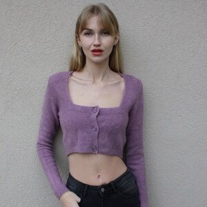 Gorgeous lilac cropped fluffy sweater 💟 Zara size Small